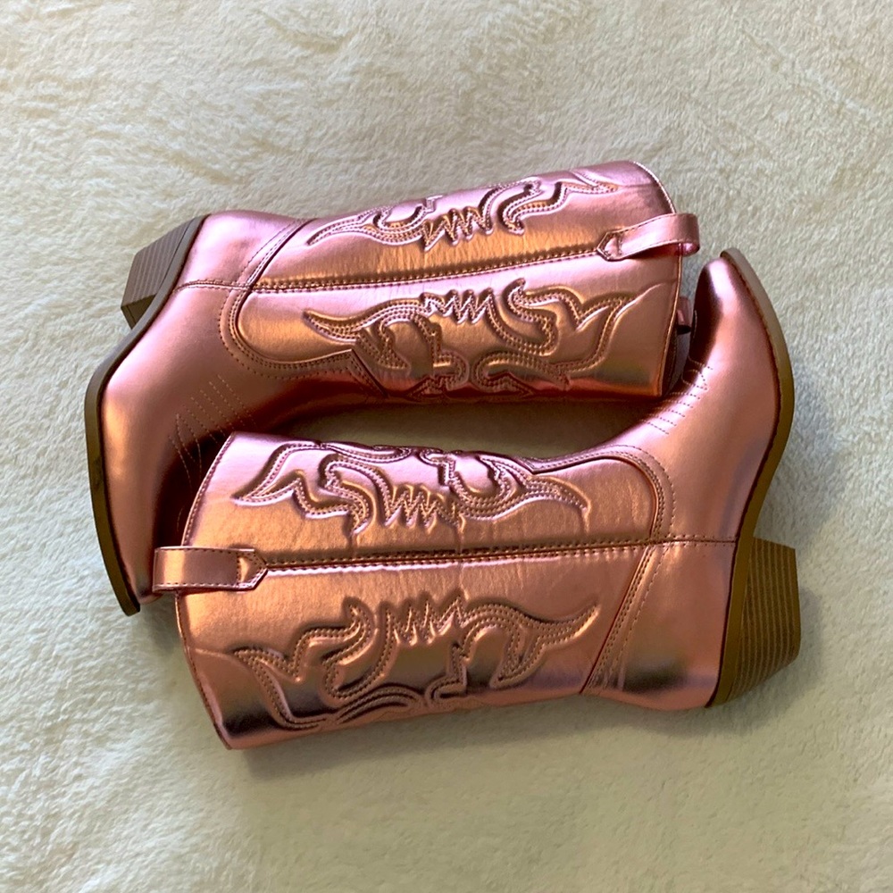 Pink metallic cowgirl boots, never worn, NWOT